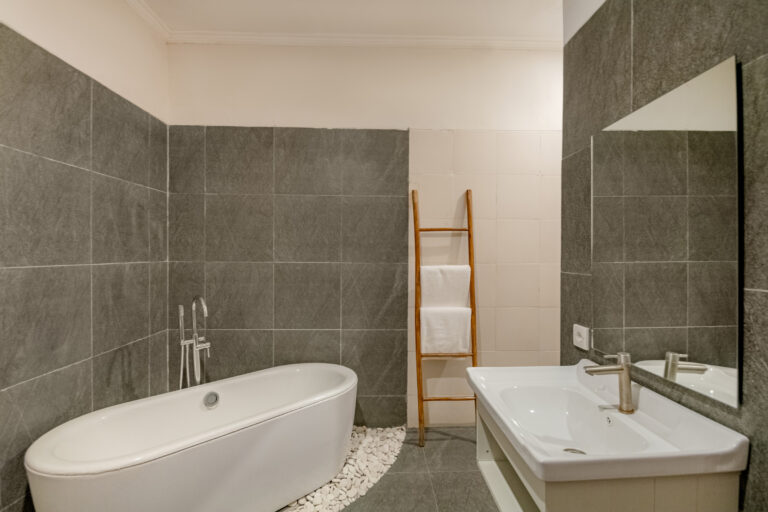 Villa Kisaraa 1 | 2 | 3